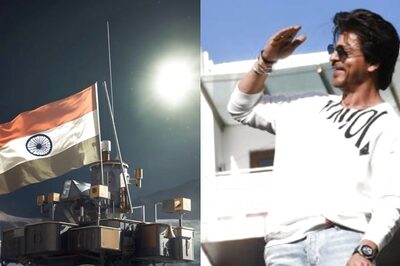 Shah Rukh Khan Sings 'Chaand Taare' After Moon Landing, Says 'Aaj India aur ISRO Chhaa Gaya'