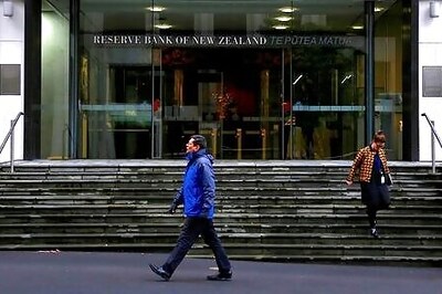 New Zealand central bank expands bond-buying, flags negative rates as nation locks down again