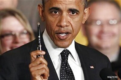 Obama warns Putin against military intervention in Ukraine