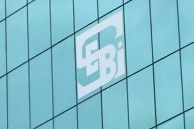 Government looking at merging FMC with Sebi
