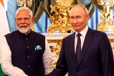 News18 Evening Digest: PM Modi, Putin Hold Talks in Moscow; BMW Hit-and-run Case Accused Arrested and Other Top Stories
