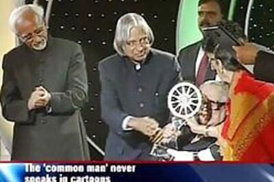 RK Laxman gets CNN-IBN Lifetime Achievement Award