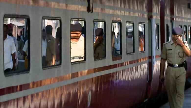 FIR against JD (U) MLA for abusing couple on board train