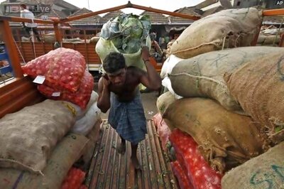 December retail inflation picks up to 5 per cent on higher food costs