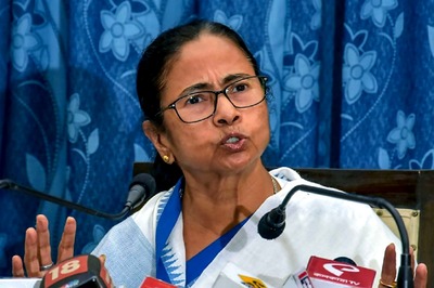 Stoking Fresh Speculations, 4 Bengal Ministers Skip Mamata's Cabinet Meet After Suvendu Moves to BJP