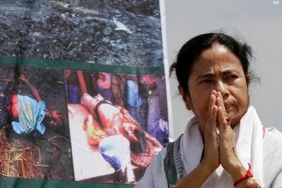 BJP, Left slam Mamata for 'pro-Naxal' remarks