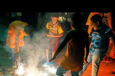 Delhi Air Likely to Worsen Further Ahead of Diwali As Survey Finds 2 Out of 5 Families May Burn Crackers
