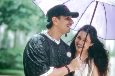 Prince Narula Enjoys With Mom-To-Be Yuvika Chaudhary In Rain, Says 'Happy Pregnancy To Us' | Watch