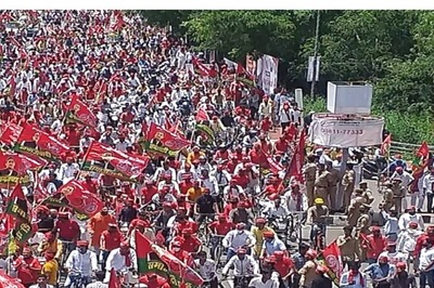 DJ Box Falls on Boy During Procession in Meerut, Triggers Dispute Between Two Groups