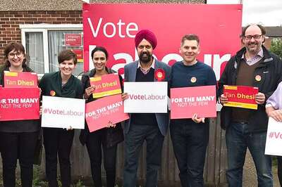 Highly-Skilled Indian Professionals Step Up UK Protests Against 'Hostile' Immigration Policies