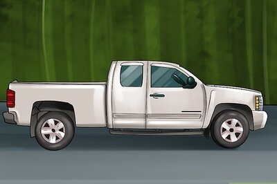 How to Change Headlight Bulb on a Chevrolet Silverado