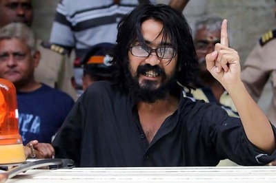 LS polls: Cartoonist Aseem Trivedi set to challenge Jaiswal on AAP ticket