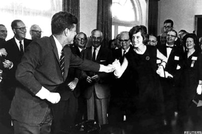 JFK's honeymoon pad up for sale