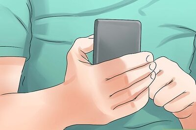 How to Practice Cell Phone Etiquette