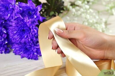 How to Make a Wrist Corsage