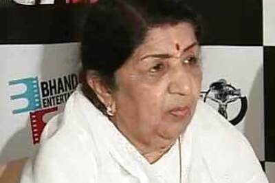 Bollywood wishes Lata on her 80th birthday