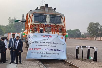 Planning to Shift Homes? Here's How Door-to-Door Parcel Services by Railways-India Post Can Help You