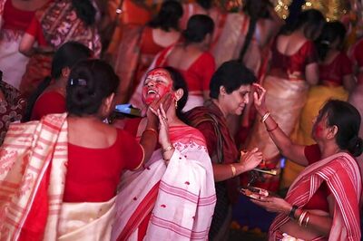 Delhi: Durga Puja pandal worth Rs 1 crore being built at Panchkuian road