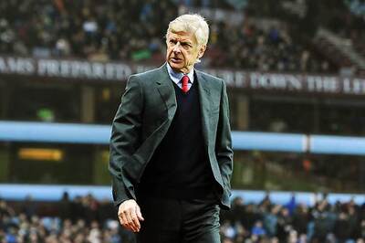 Arsene Wenger Wants Arsenal to Aim For Top Spot