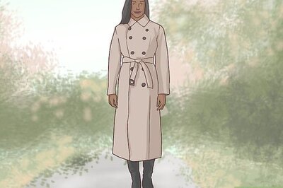 How to Wear a Trench Coat