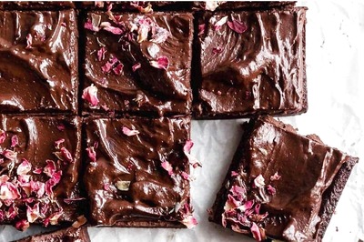 Chocolate Day 2022: Dessert Recipes to Bake For Your Sweetheart This Valentine's Week
