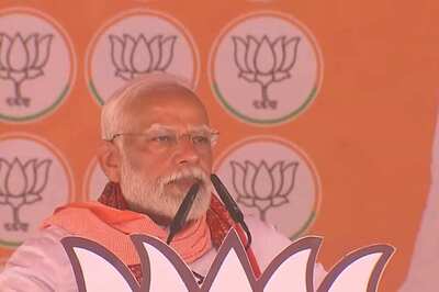 Cong-AAP Opportunistic Alliance, One Corrupt Party Covering Another: PM Modi