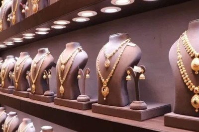 Senco Gold Glitters on D-St Debut; Shares List With A Premium of 36% At Rs 431