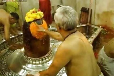 Mahashivratri celebrated across India, lakhs take bath in Ganga