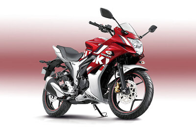 2018 Suzuki Gixxer and Gixxer SF Launched at Rs 80,928, Gets New Graphics and Colour Options