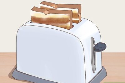 How to Eat Honeycomb