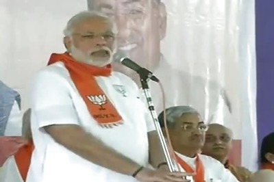 Guj Cong minority chief calls Modi a 'rogue'