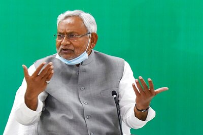 16-17 Ministers in Bihar Likely To Be Sworn in With Nitish Kumar on Monday