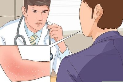 How to Spray Yourself With Deodorant