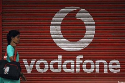 Vodafone seeks licence extension for Delhi, Mumbai, Kolkata