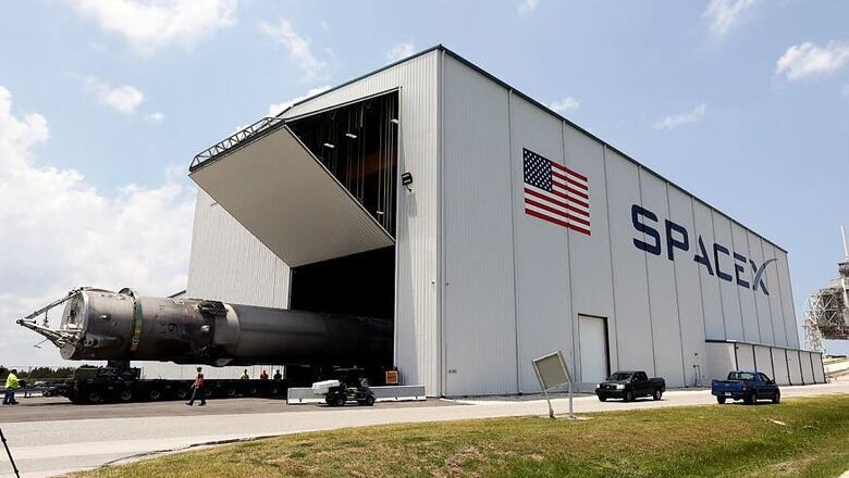 SpaceX's New Rocket to Ferry Tesla Roadster to Mars