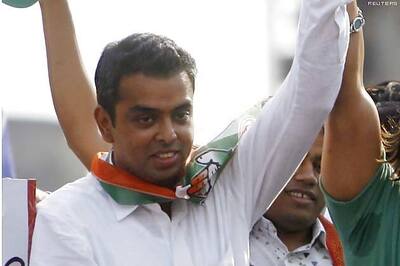 Maharashtra: EC holds Milind Deora, Sanjay Nirupam guilty of paid news