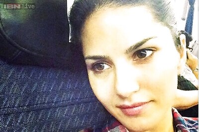 Snapshot: Sunny Leone returns to Mumbai; tweets no makeup selfie