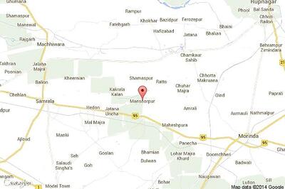 District authorities seal 5 godowns for not clearing farmers' dues