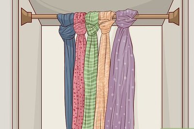How to Hang Scarves