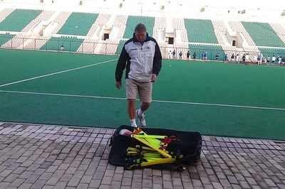 Former hockey players back Michael Nobbs' sacking