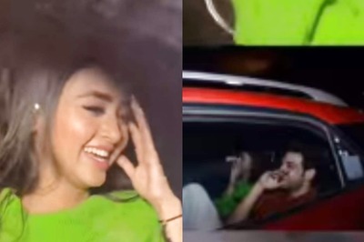 Tejasswi Prakash Blushes While Karan Kundrra Hides Face As Paparazzi Say, 'Scam Kar Diya Aapne'