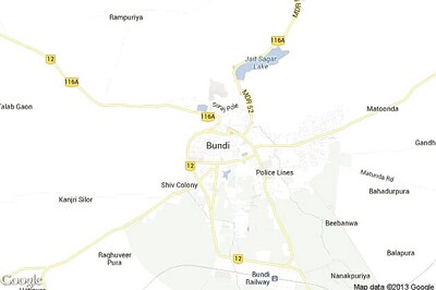 1,200 litres liquor seized, police arrest five