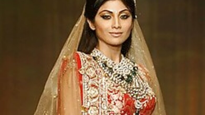 In pics: 'Bride' Shilpa walks the red carpet