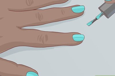 How to Do Dandelion Nails