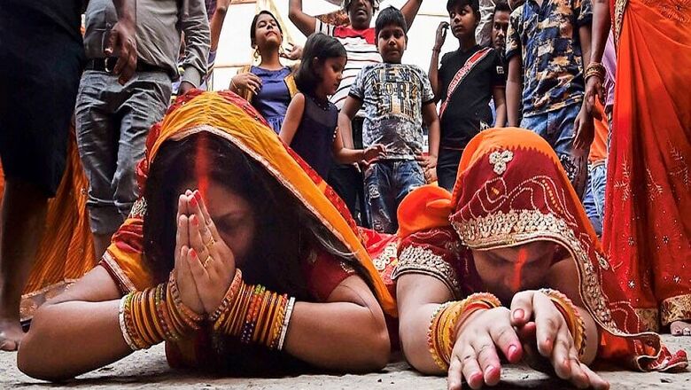Delhi Govt Asks Chhath Puja Committees to Have Cracker and Plastic-free Celebrations