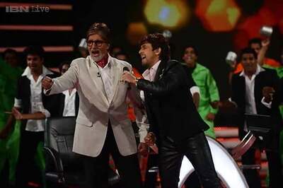 Big B's classic songs enliven 'KBC 2013' opener