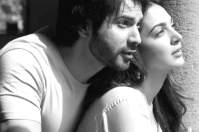 Varun Dhawan and Kiara Advani to Join Hands Again for Nitesh Tiwari's Love Story; Shoot to Begin Soon