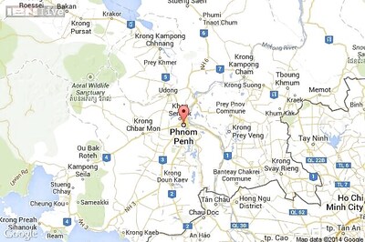 More than 110,000 Cambodian migrants flee Thailand after coup