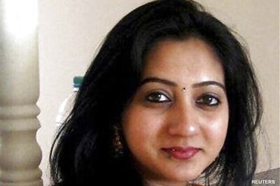 Ireland: Hospital staff failed to adequately assess Savita Halappanavar, says report
