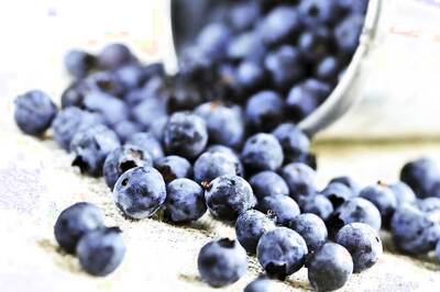 Eating Berries May Prevent Cancer: Study